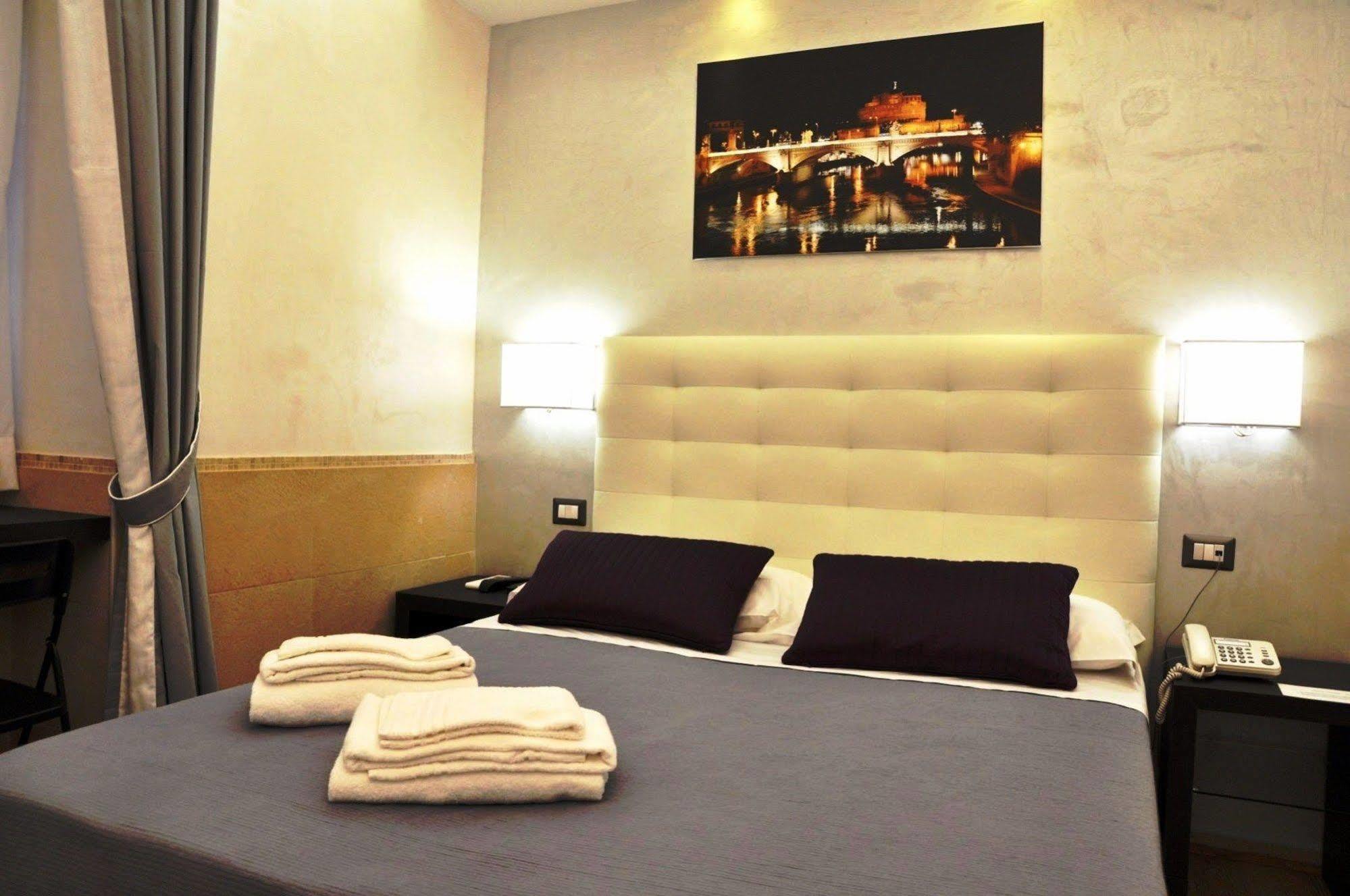 Vatican Accommodations Рим Екстер'єр фото